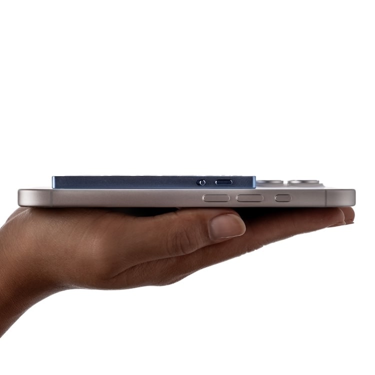 Pocket on a phone, seen from the side, 0.2 inches thin
